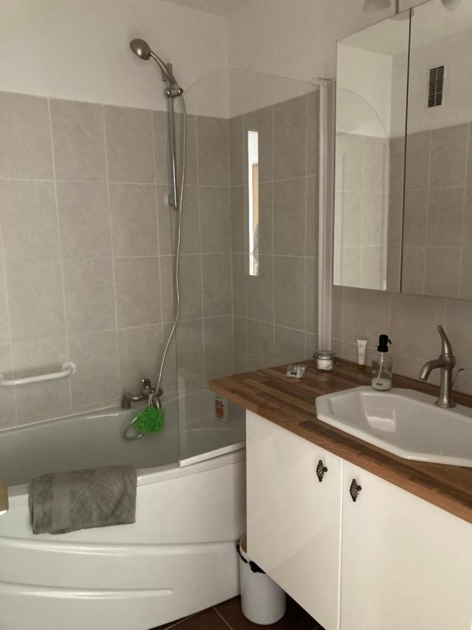 Appart Proche Plage Avec Grand Balcon Кан Екстериор снимка